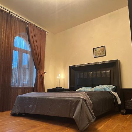 באקו Cafe Terrace Hostel מראה חיצוני תמונה