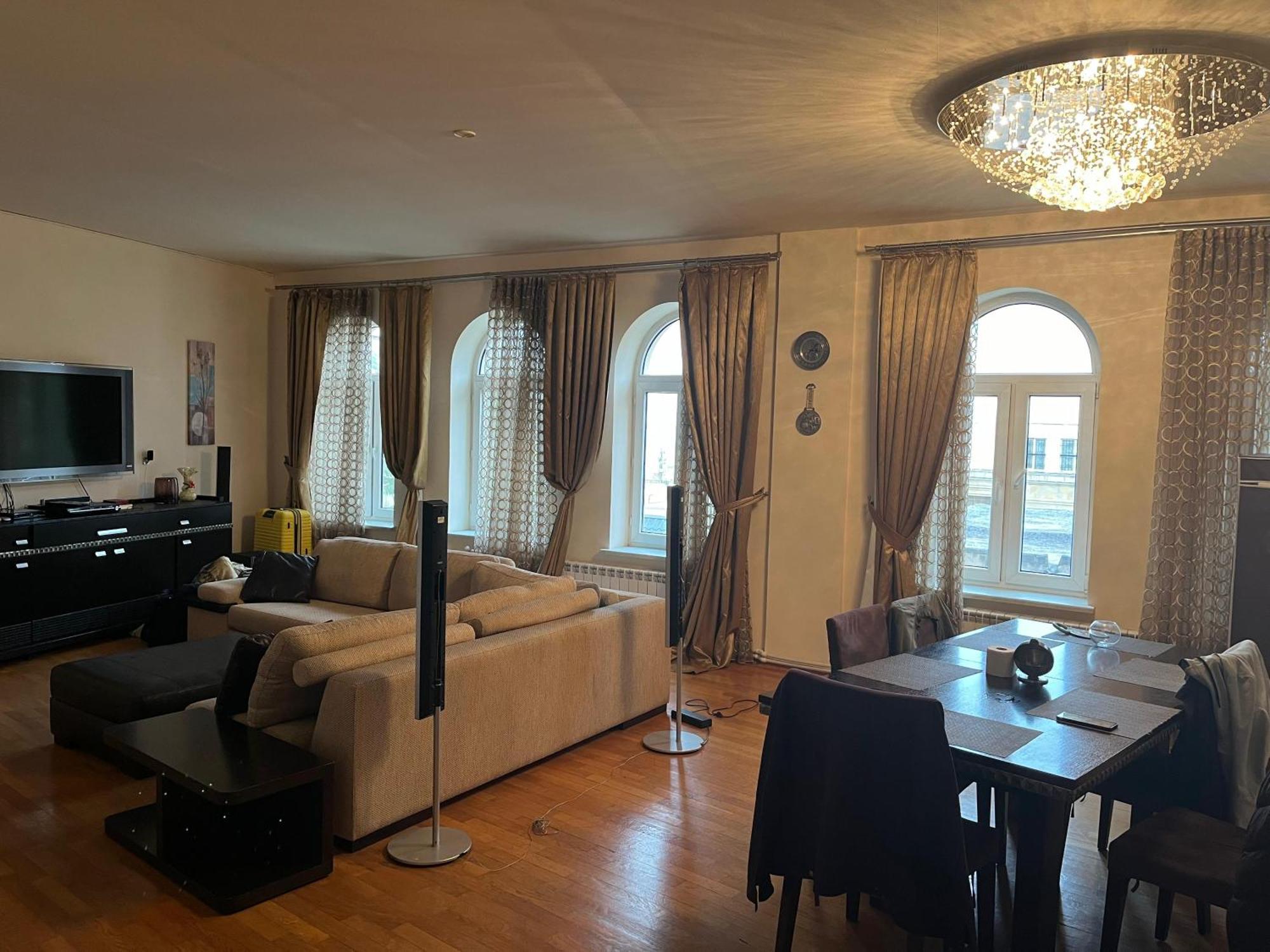 באקו Cafe Terrace Hostel מראה חיצוני תמונה