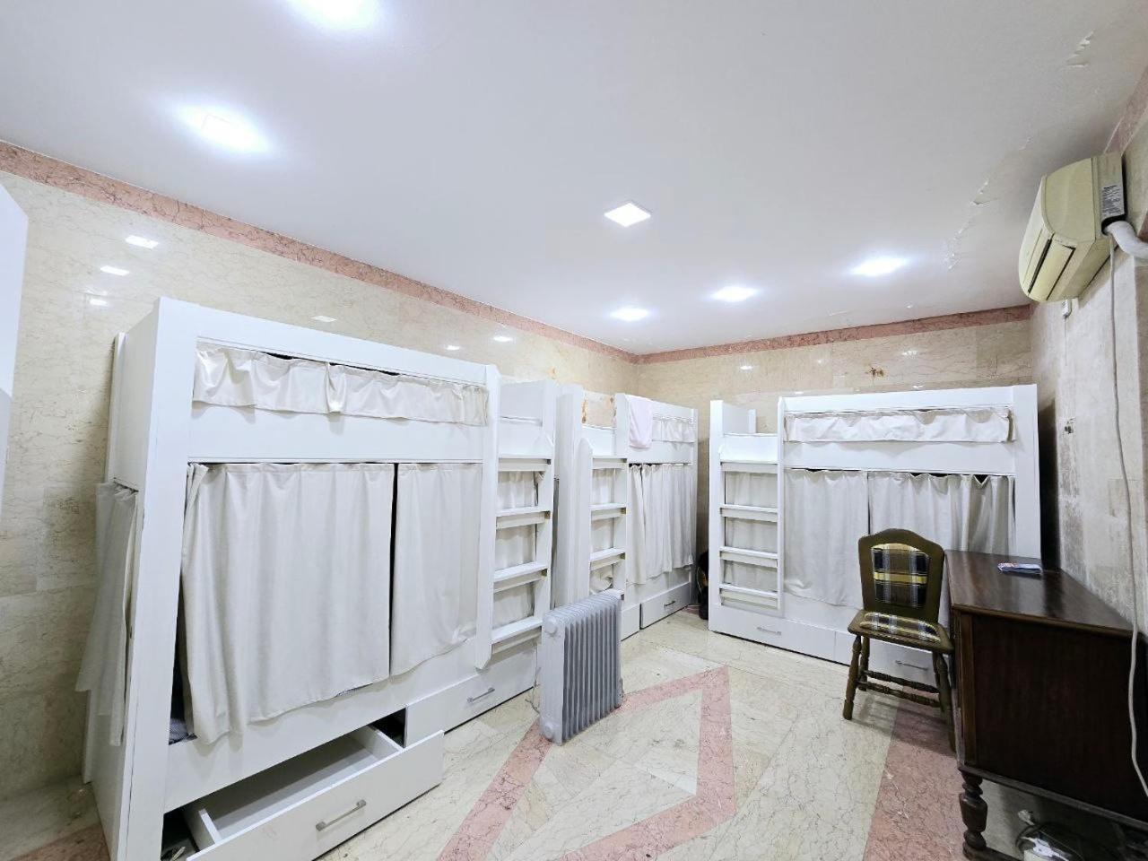 באקו Cafe Terrace Hostel מראה חיצוני תמונה