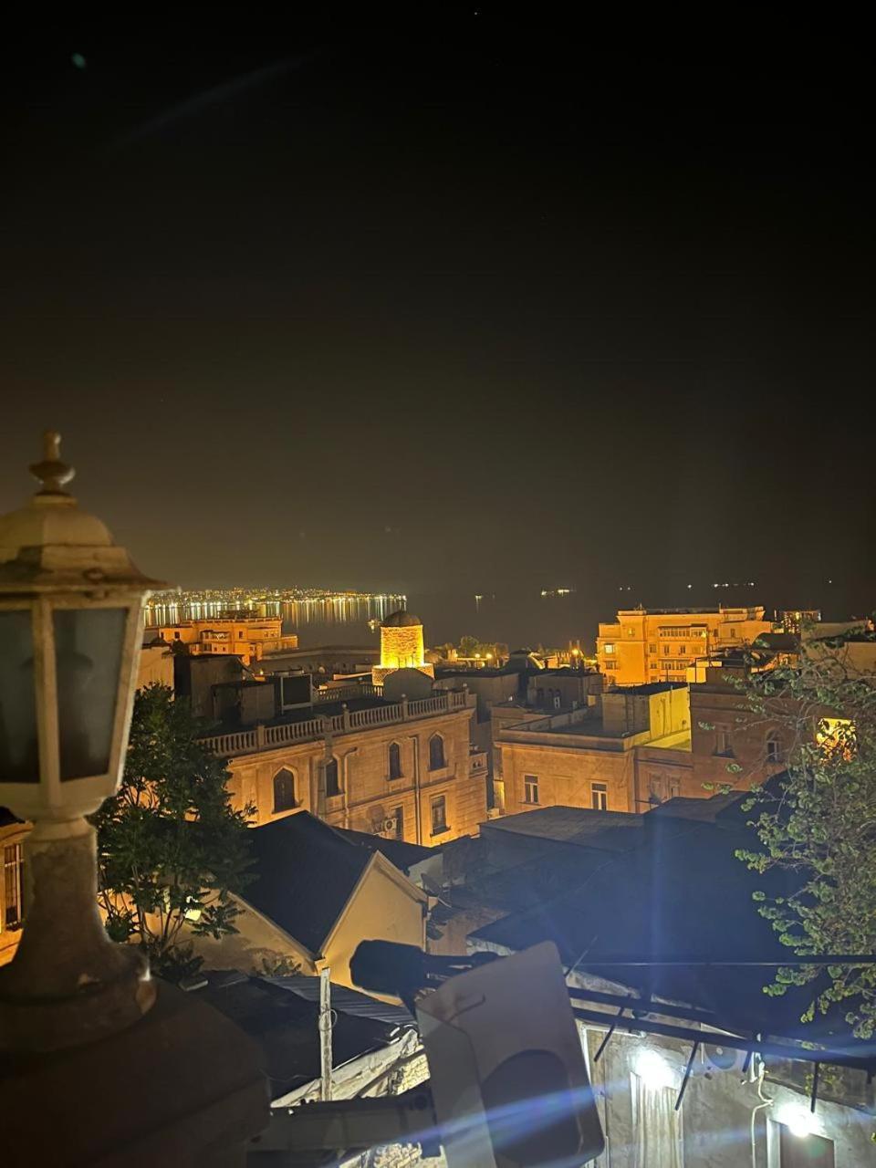 באקו Cafe Terrace Hostel מראה חיצוני תמונה